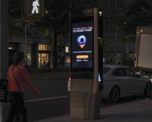 Street Spot Me Link NYC Digital Kiosk Advertising 