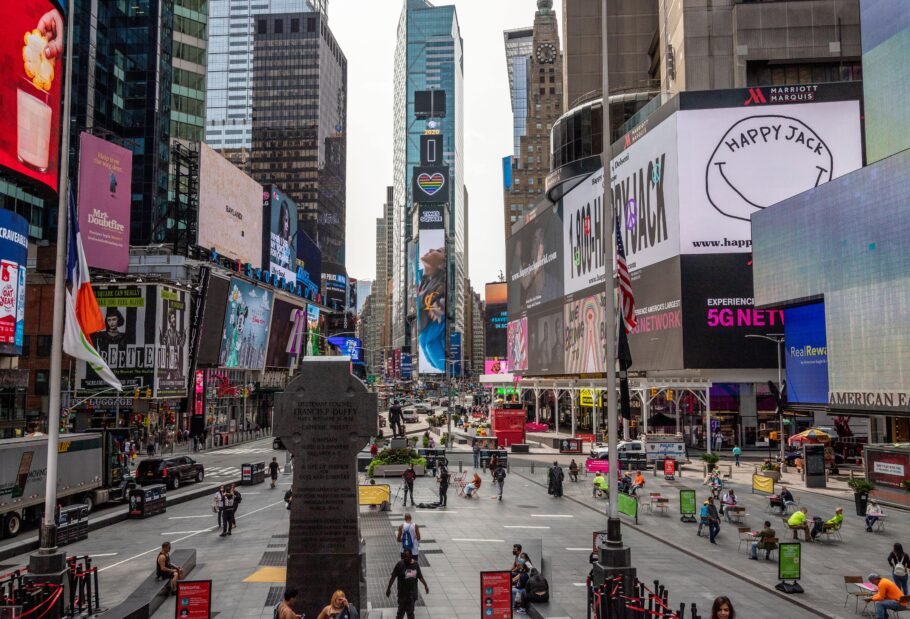 CL Times Square Digital Billboard Advertising Campaign 4-min