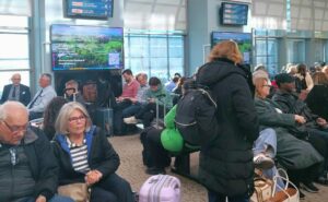 BermudAir HPN Gatehold Digital Screen Advertising